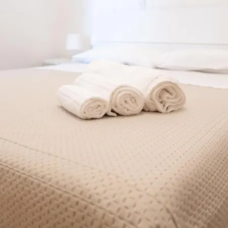 La Casa All'angolo * Altavilla Milicia